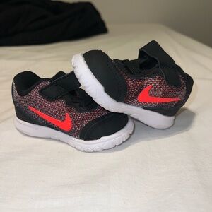 Nike Kids Sneakers Black and Red